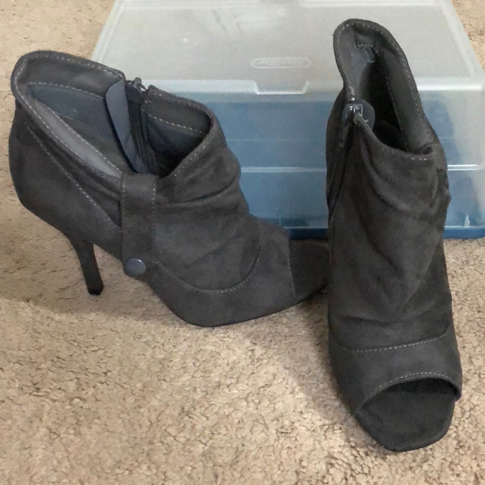 Gray Ankle Open Toe Shoes